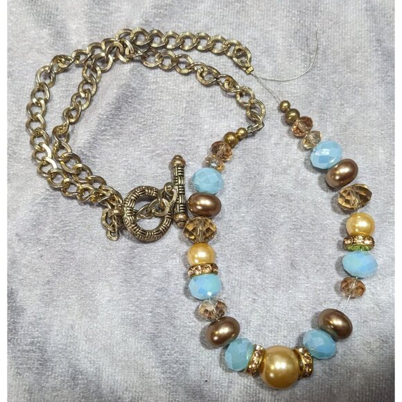 Handmade Glam Glass And Faux Pearl Beaded Blue And Gold Tone Necklace - Picture 6 of 6